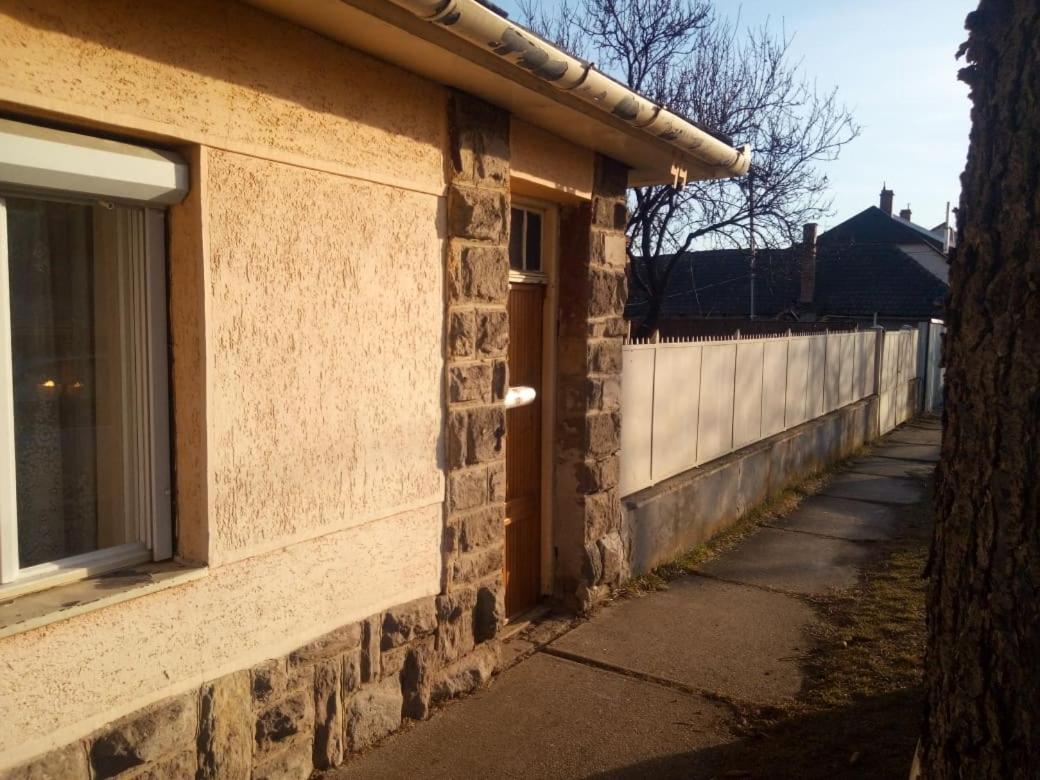 Kert Övezeti Lakás Gyöngyös Exterior foto